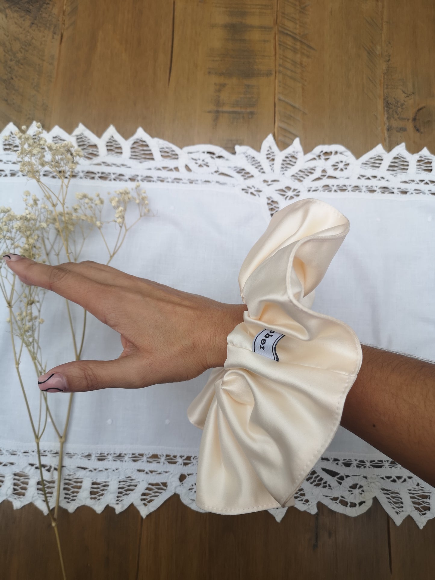 Ariana Scrunchie Cream Satin