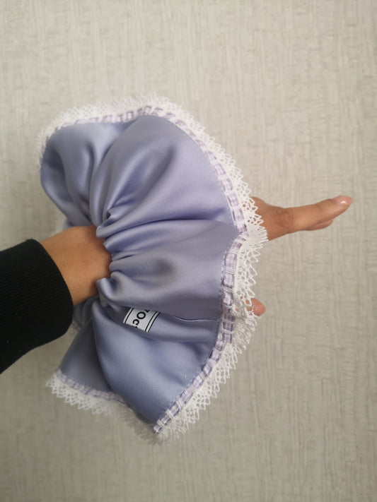 Angie Scrunchie Lilac Satin & Vintage Gingham Lace